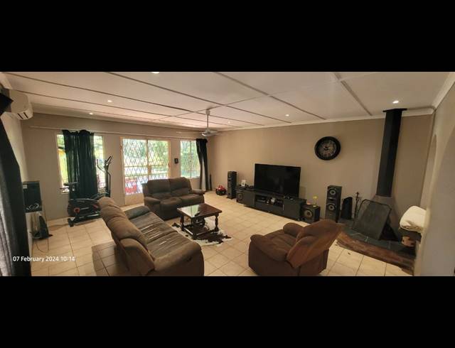 3 BEDROOM HOUSE RENTED IN PRESTBURY